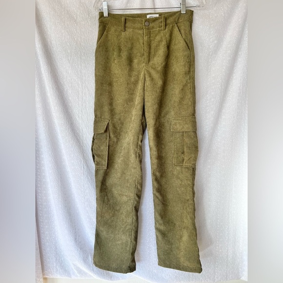 Superdown green corduroy cargo pants - revolve Willow Cargo Pant in army green - Picture 5 of 8